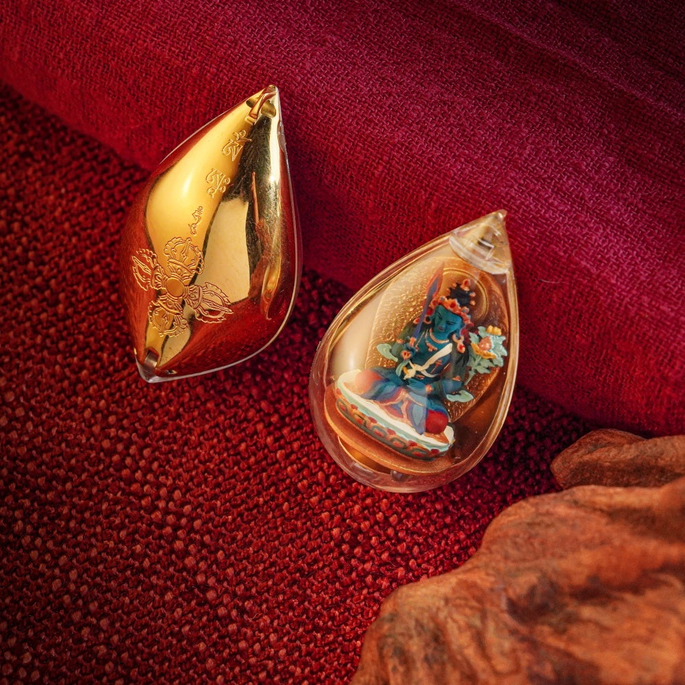 The Boundless Treasury | Strategic Insight & Creative Abundance Petal-Amulet (Akasagarbha)
