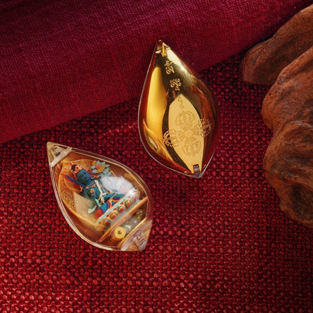 The Boundless Treasury | Strategic Insight & Creative Abundance Petal-Amulet (Akasagarbha)