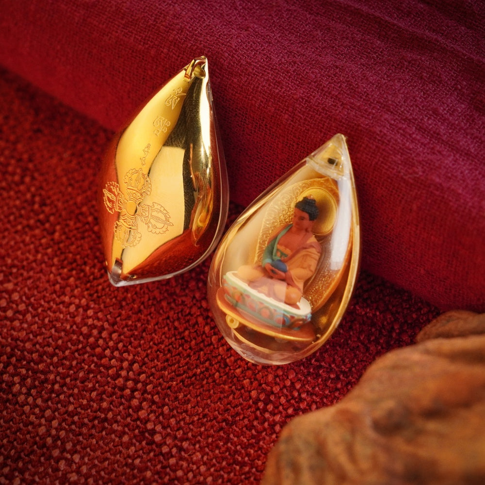 The Eternal Sanctuary | Boundless Light & Inner Serenity Petal-Amulet (Amitabha)